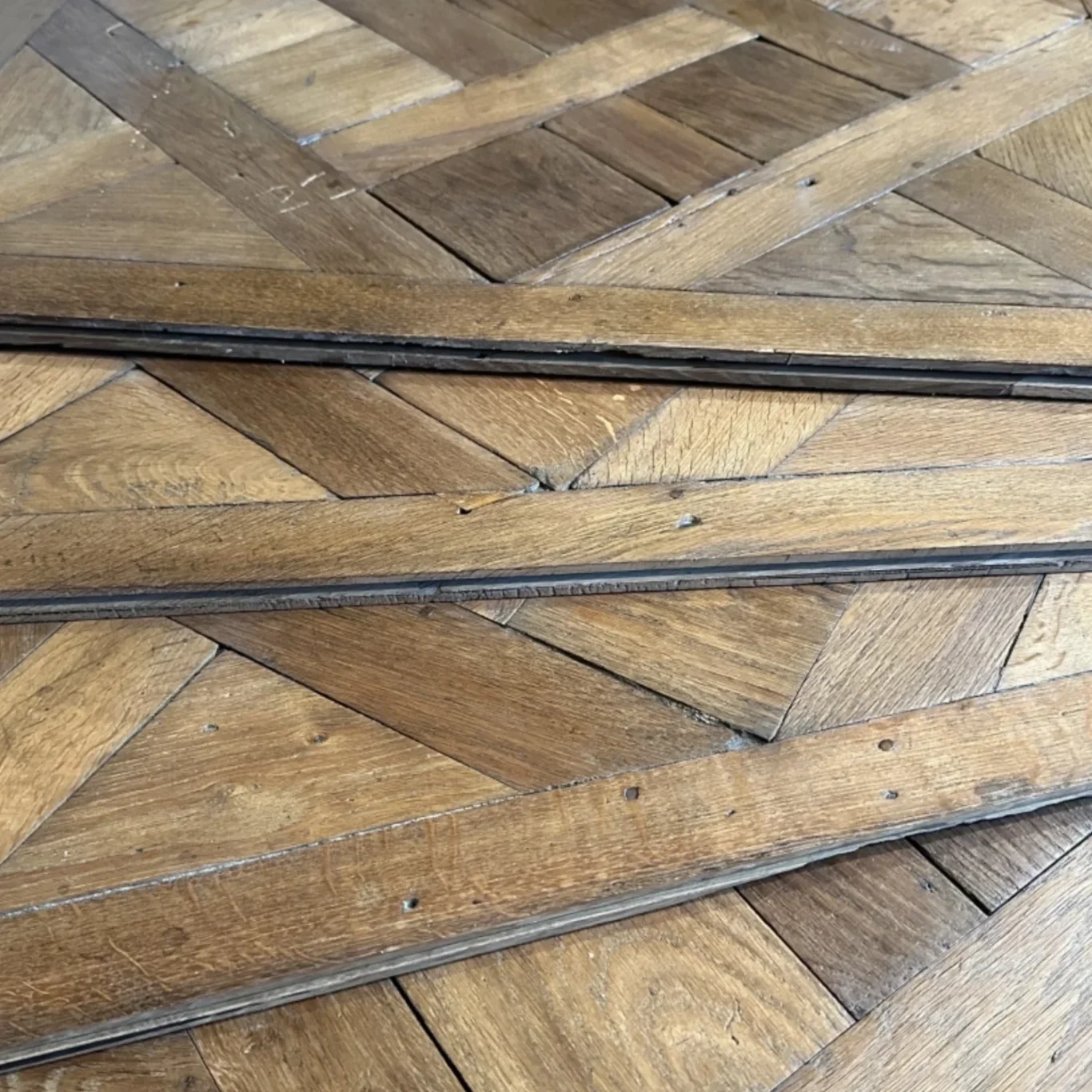 Parquet de Versailles du XVIIIe de chez Rémy Motte